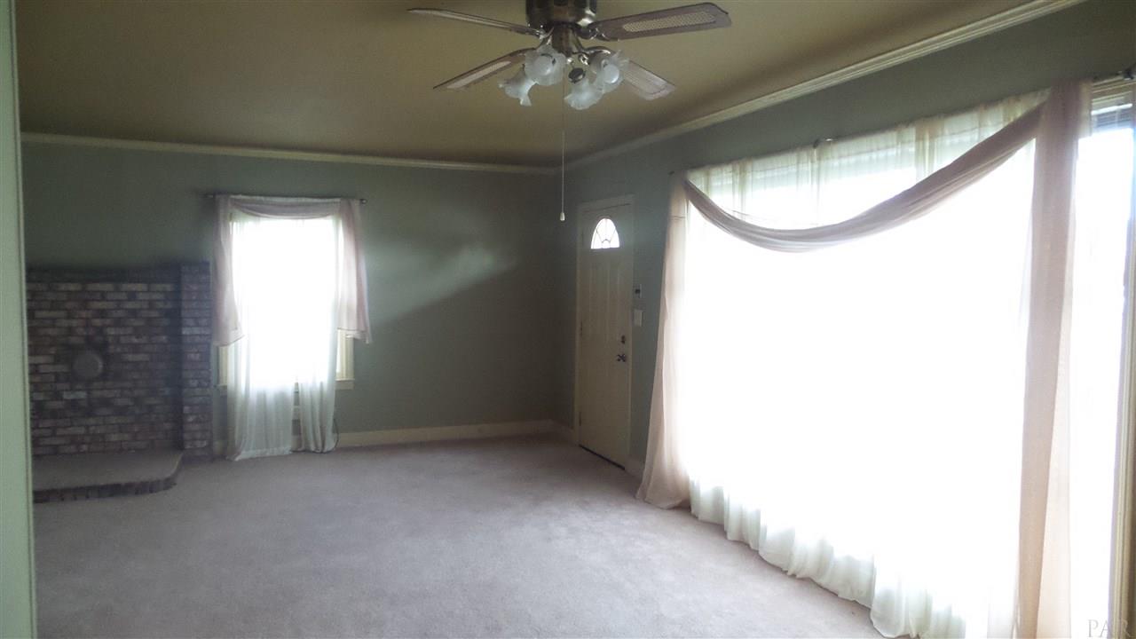 113 Cloverdale Road Atmore, AL 36502 - Photo 10 of 41