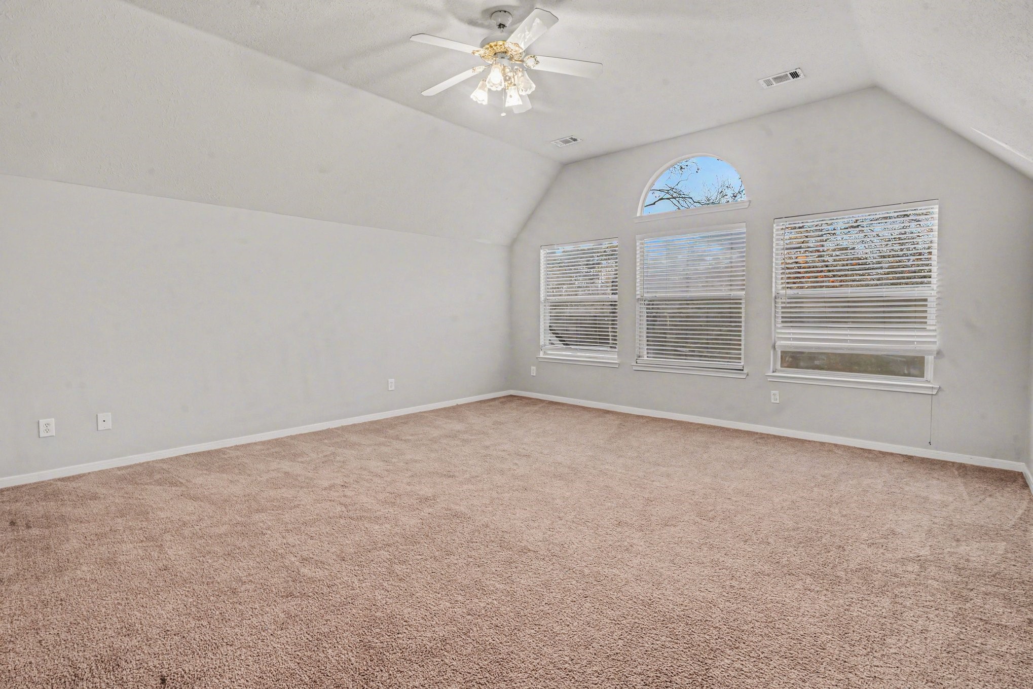 710 Neap Court Crosby, TX 77532 - Photo 13 of 37