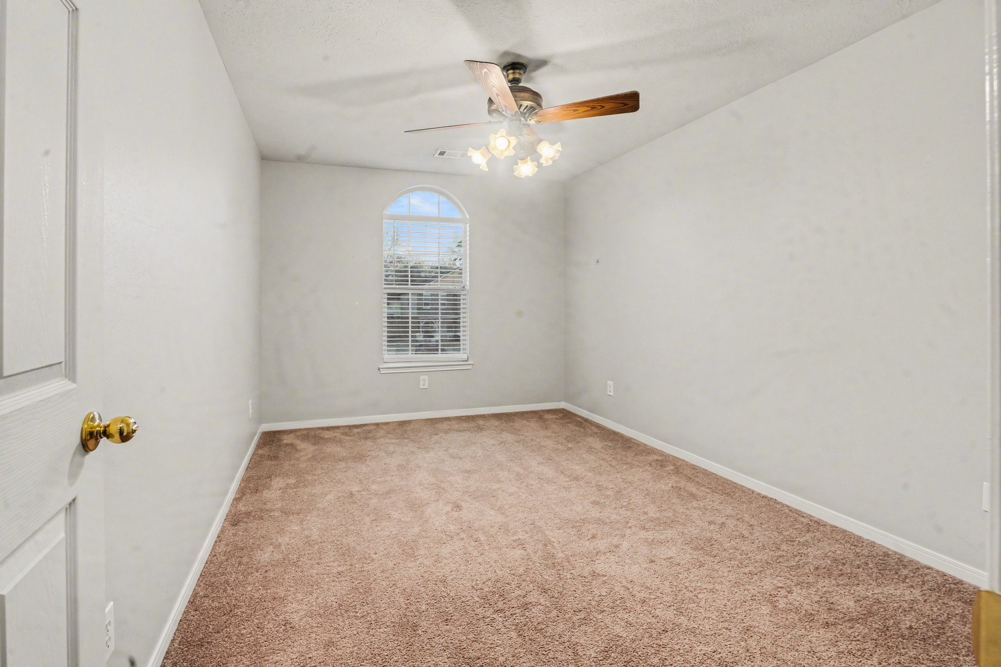 710 Neap Court Crosby, TX 77532 - Photo 16 of 37