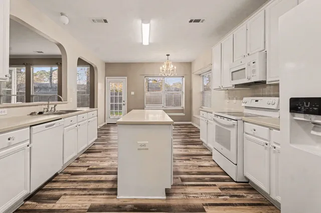 $299,900 | 710 Neap Court, Crosby, TX 77532