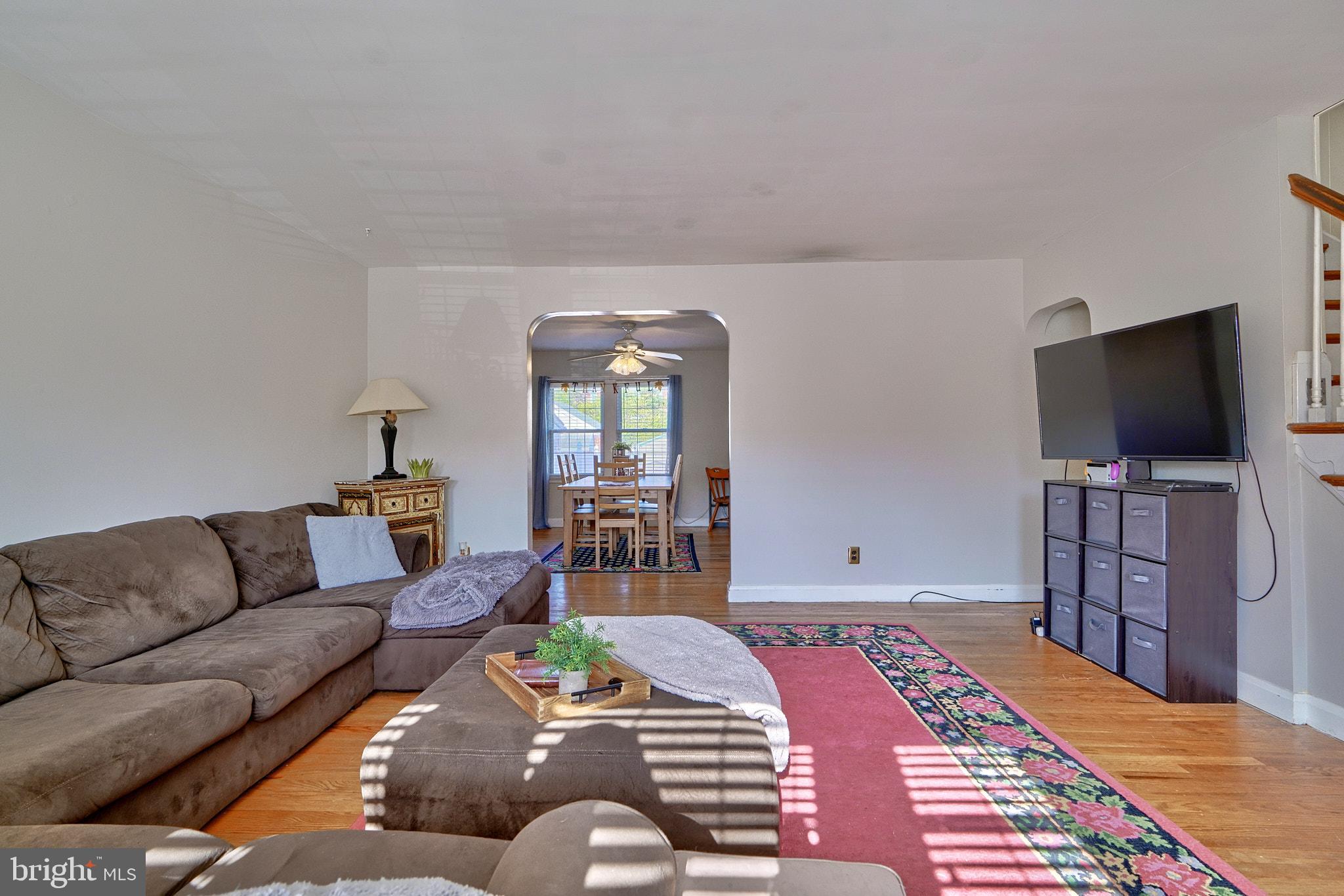 1732 Glen Ridge Road Towson, MD 21286 - Photo 4 of 32 Large Living Room with Original Hardwood Floors