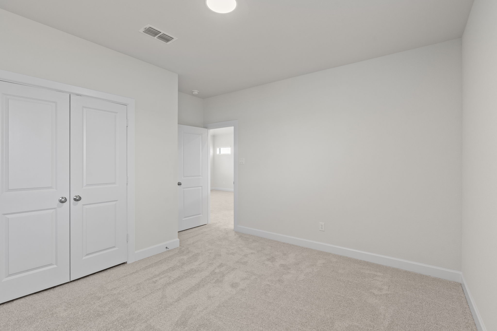 2718 Cottage Place Rosharon, TX 77583 - Photo 22 of 26 Secondary bedroom upstairs