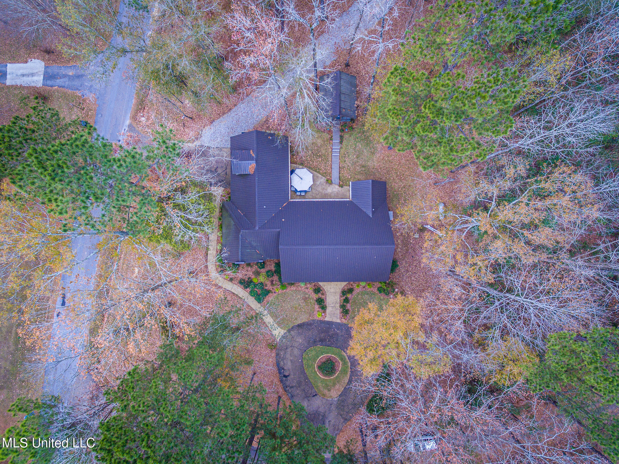 101 Jolisabi Road Mendenhall, MS 39114 - Photo 2 of 40 101 Jolisabi Rd-37