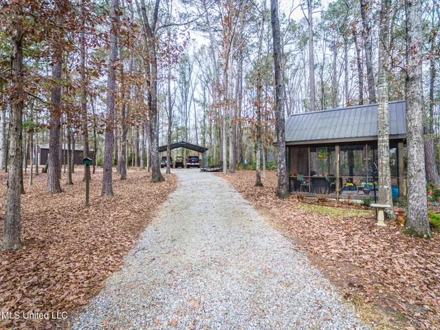 $399,900 | 101 Jolisabi Road, Mendenhall, MS 39114