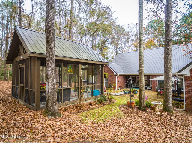 $399,900 | 101 Jolisabi Road, Mendenhall, MS 39114