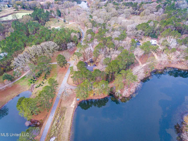 $399,900 | 101 Jolisabi Road, Mendenhall, MS 39114