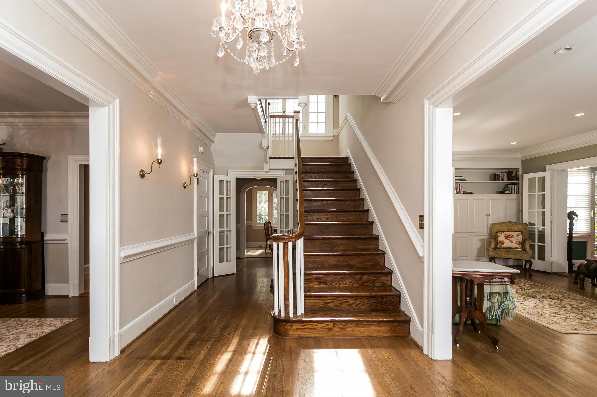 5 East Highfield Road Baltimore, MD 21218 - Photo 4 of 30 Foyer