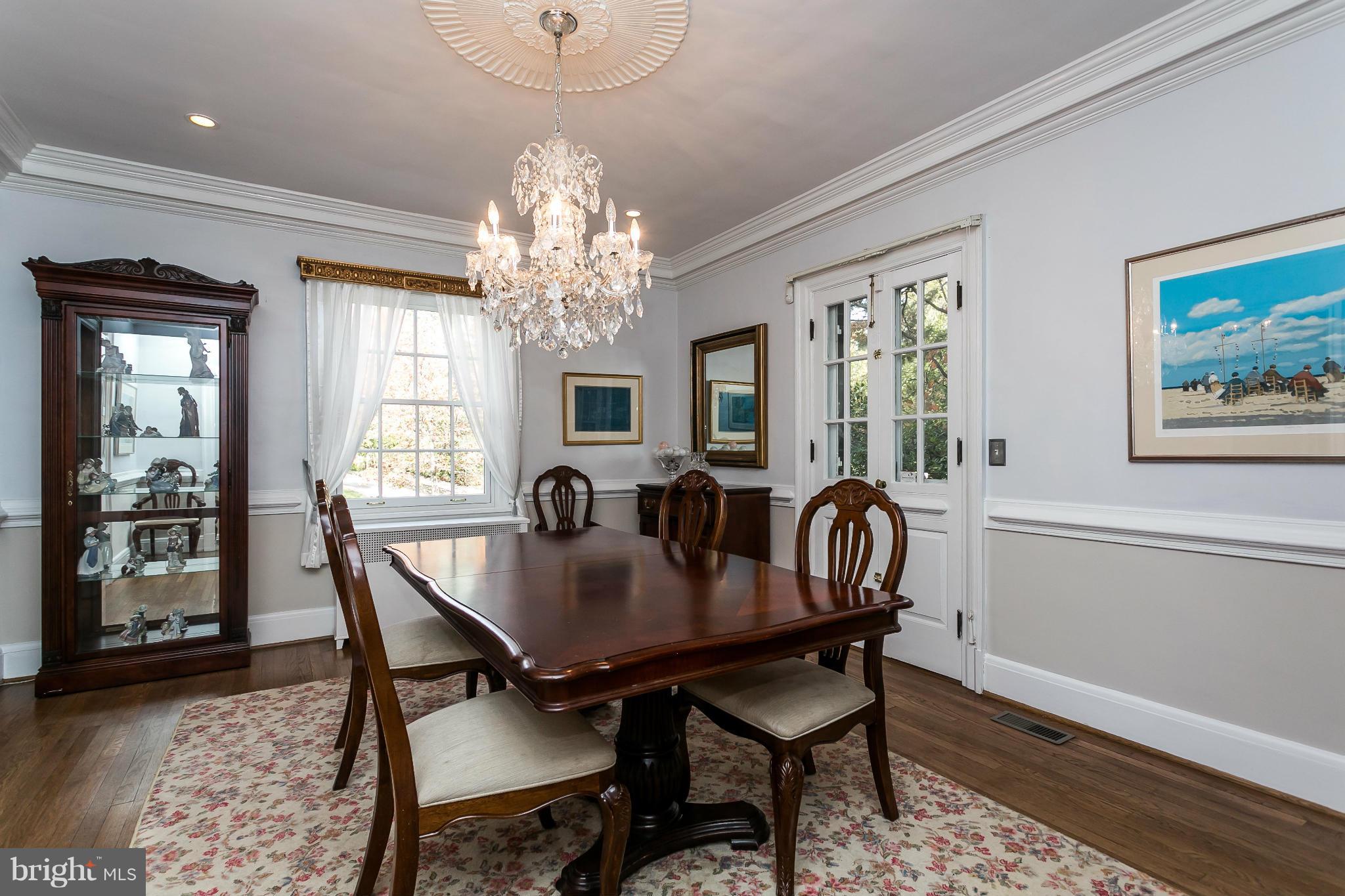 5 East Highfield Road Baltimore, MD 21218 - Photo 9 of 30 Dining Room