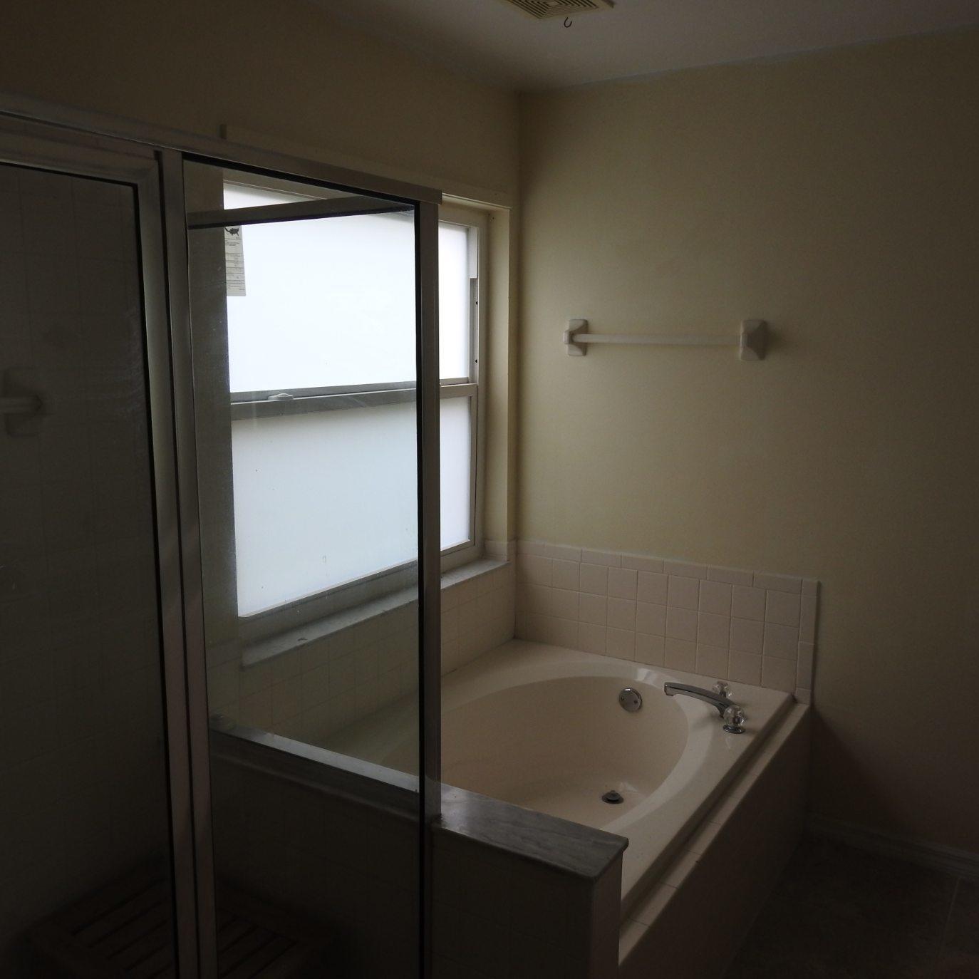 1470 Southeast Portillo Road Port St. Lucie, FL 34952 - Photo 18 of 42 Master Bath