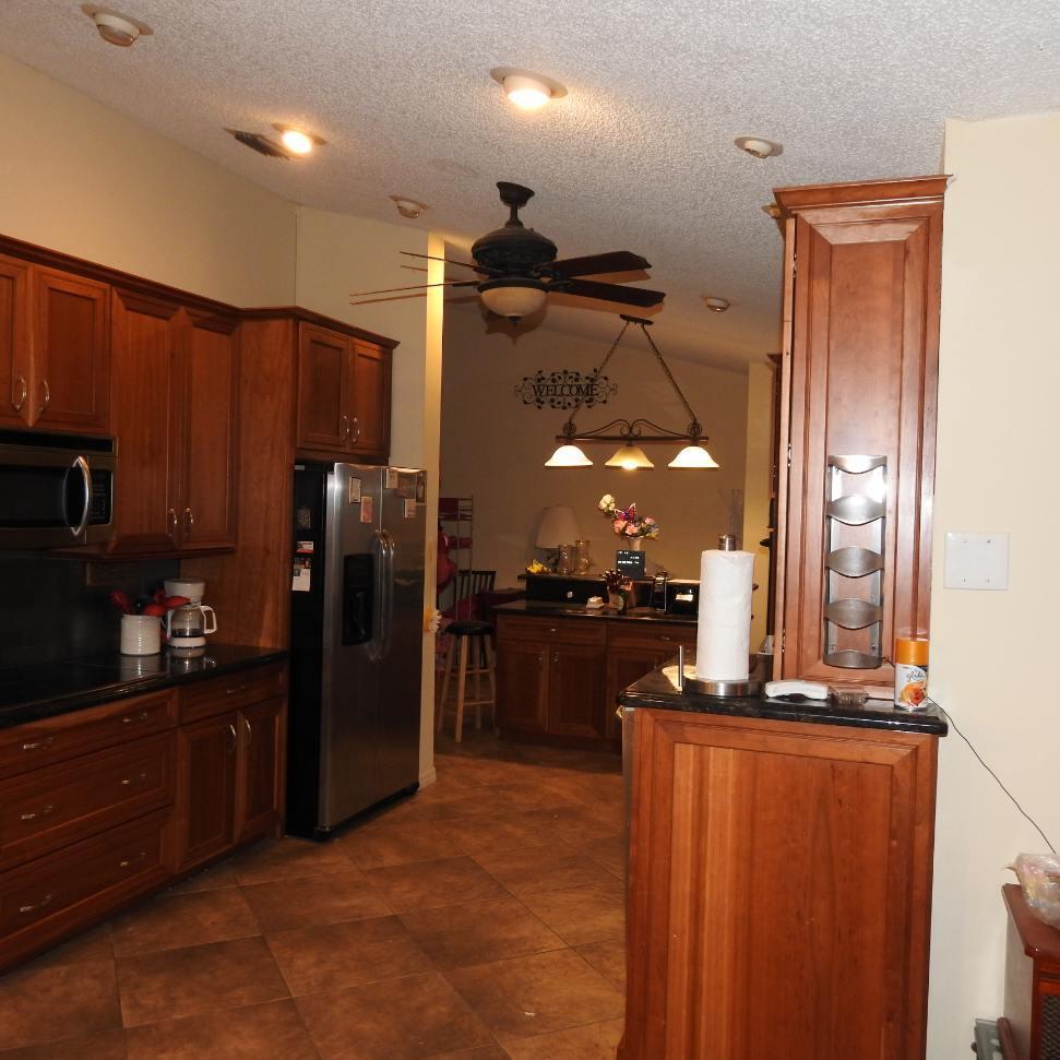 1470 Southeast Portillo Road Port St. Lucie, FL 34952 - Photo 6 of 42 Kitchen