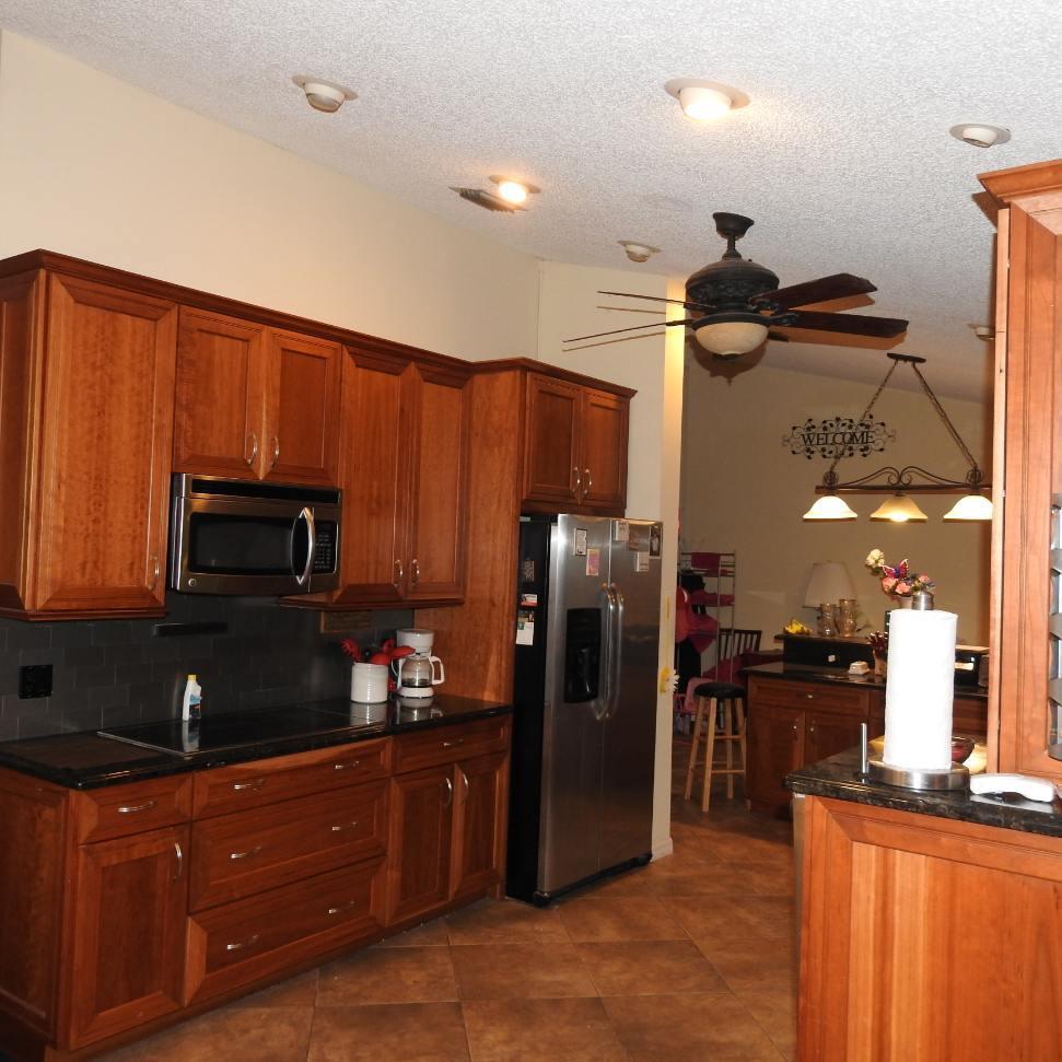 1470 Southeast Portillo Road Port St. Lucie, FL 34952 - Photo 7 of 42 Kitchen