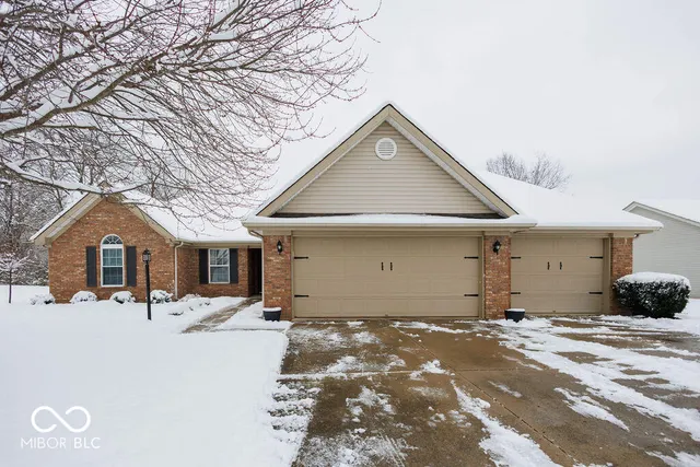 $279,900 | 2321 Oak Park Drive, Richmond, IN 47374