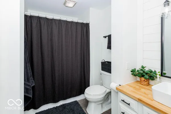 $277,000 | 2321 Oak Park Drive, Richmond, IN 47374