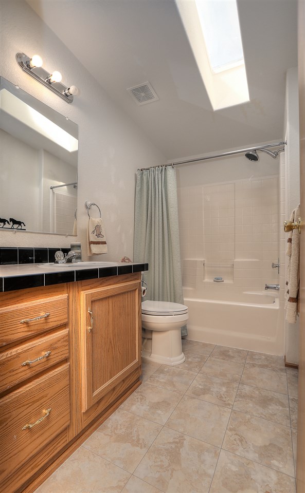 6425 South Conklin Road Greenacres, WA 99016 - Photo 13 of 19