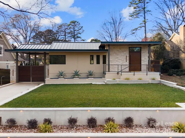 a view of a outdoor space