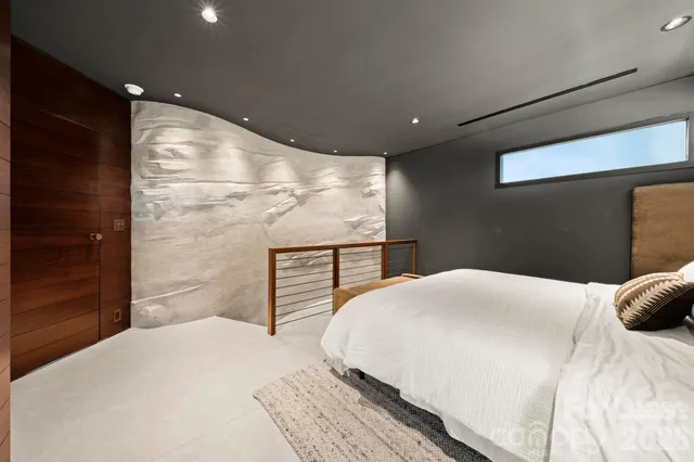 $6,000 | 1709 Dearmon Drive, Charlotte, NC 28205