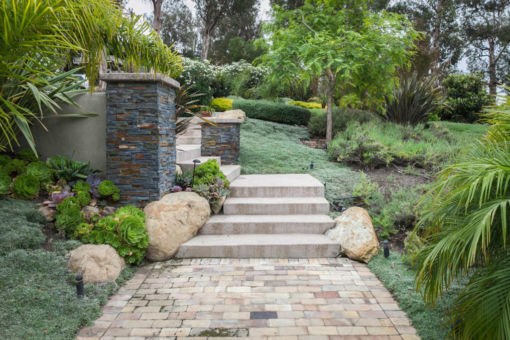 36 Canon View Road Santa Barbara, CA 93108 - Photo 17 of 20 a view of a garden with large trees