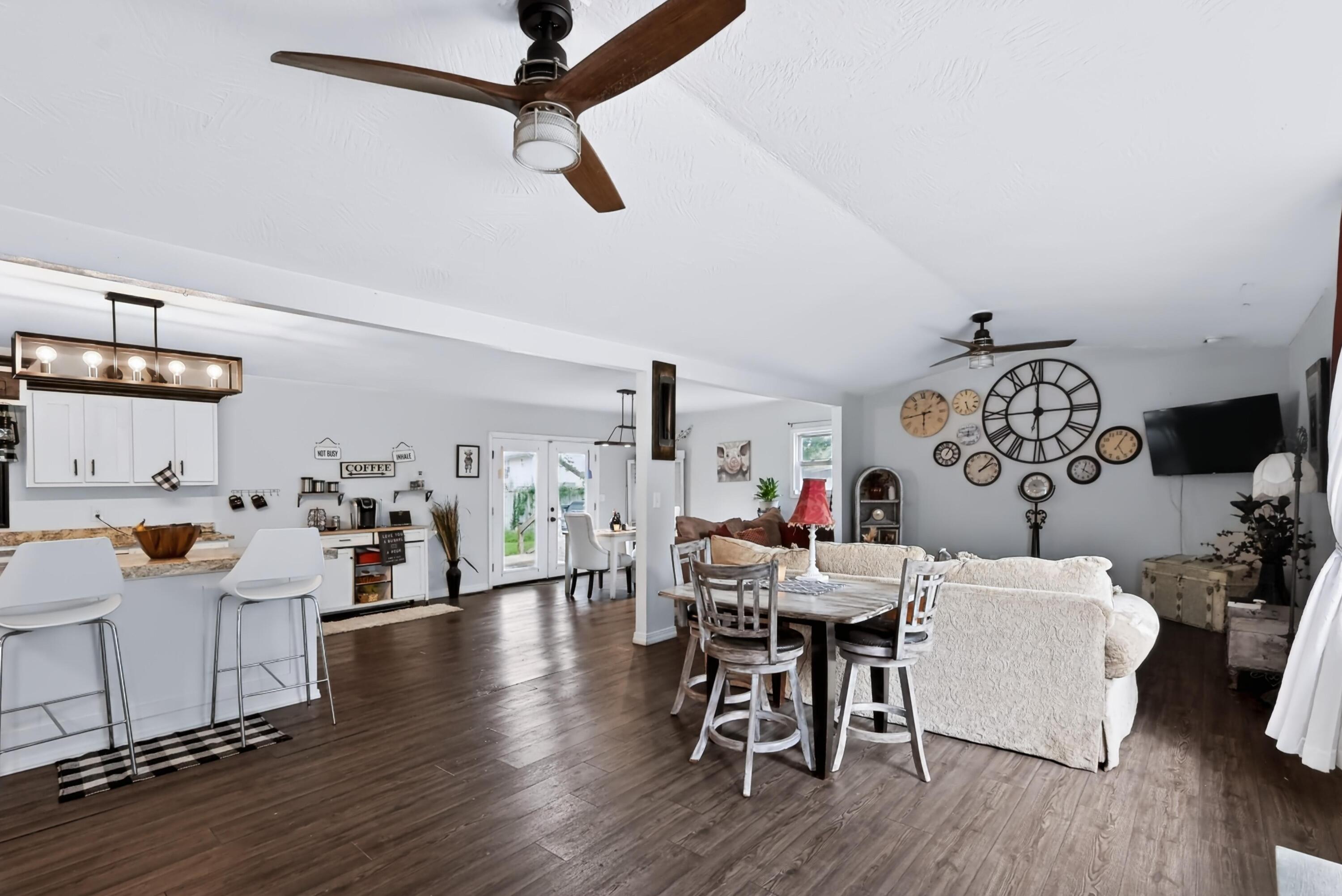 2403 Eve Road Webb City, MO 64870 - Photo 16 of 43 016
