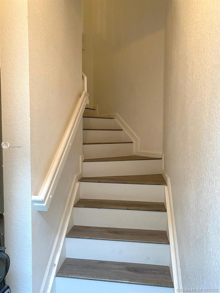 3260 Laurel Ridge Circle, Unit 3260 Riviera Beach, FL 33404 - Photo 5 of 25