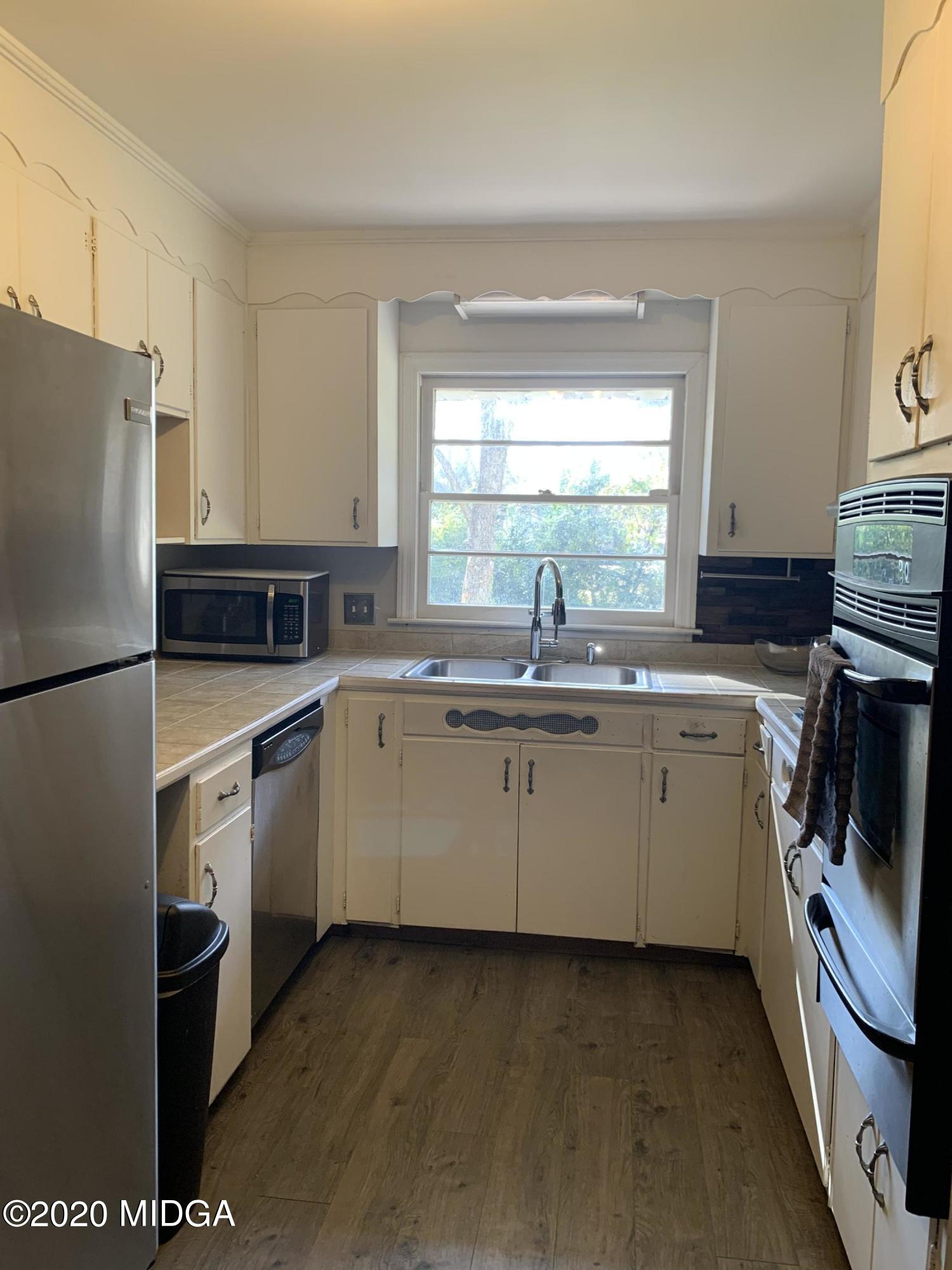 717 Windsor Road Macon, GA 31204 - Photo 12 of 22 Windsor kitchen 3