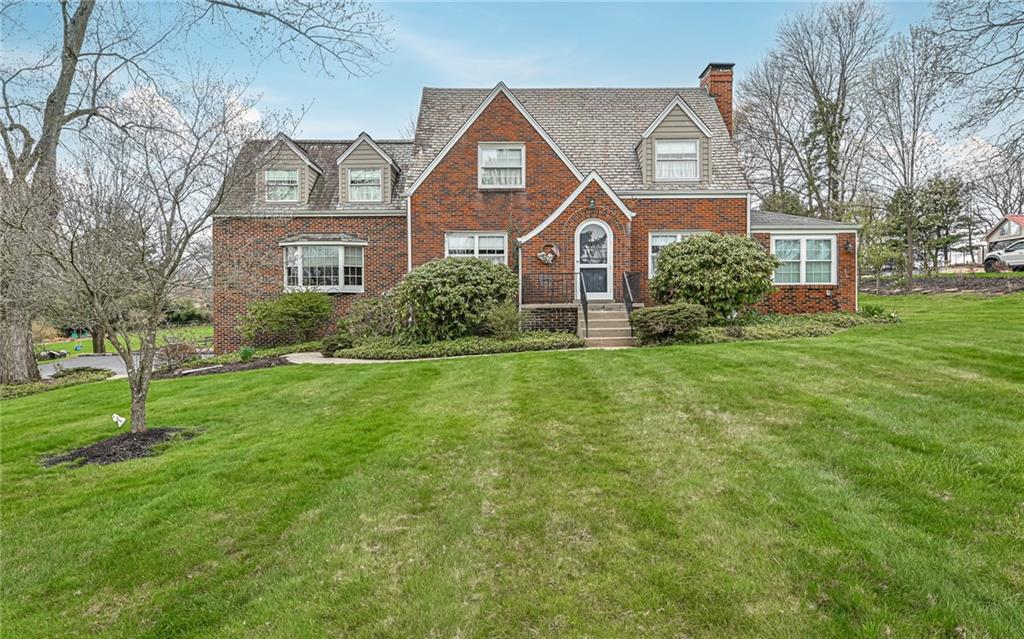 2305 Clearvue Road Pittsburgh, PA 15237 - Photo 1 of 40 Gallery Image 1