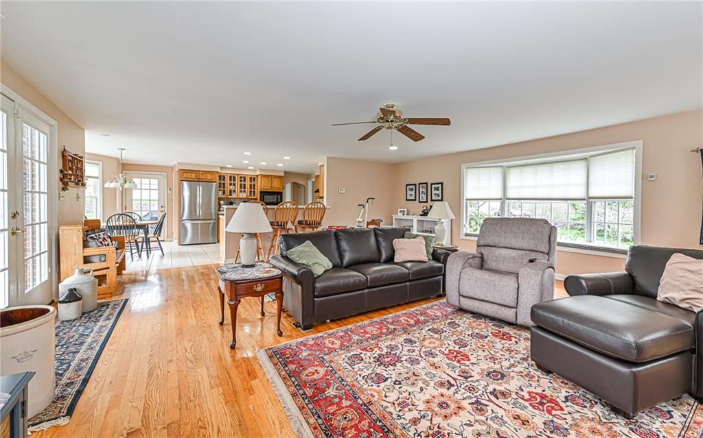 2305 Clearvue Road Pittsburgh, PA 15237 - Photo 8 of 40 Gallery Image 8