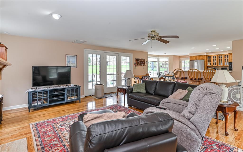 2305 Clearvue Road Pittsburgh, PA 15237 - Photo 10 of 40 Gallery Image 10