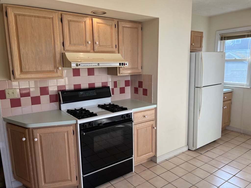 11 George Road Quincy, MA 02170 - Photo 12 of 24 Gallery Image 12