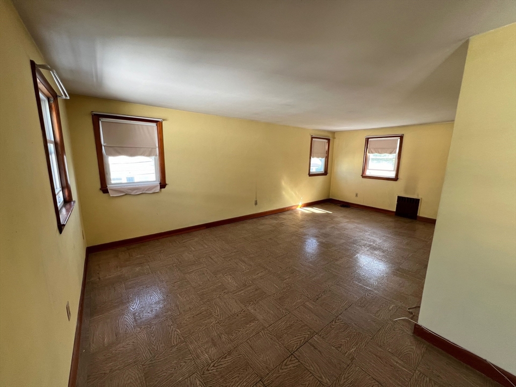 11 George Road Quincy, MA 02170 - Photo 17 of 24 Gallery Image 17