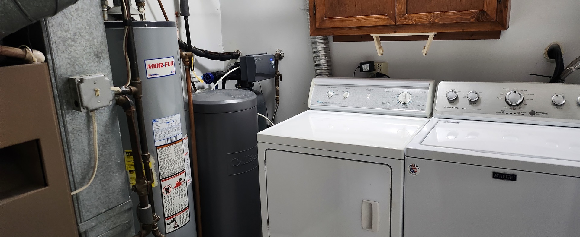 7306 West Mathews Drive Frankfort, IL 60423 - Photo 18 of 26 a close view of water heater room