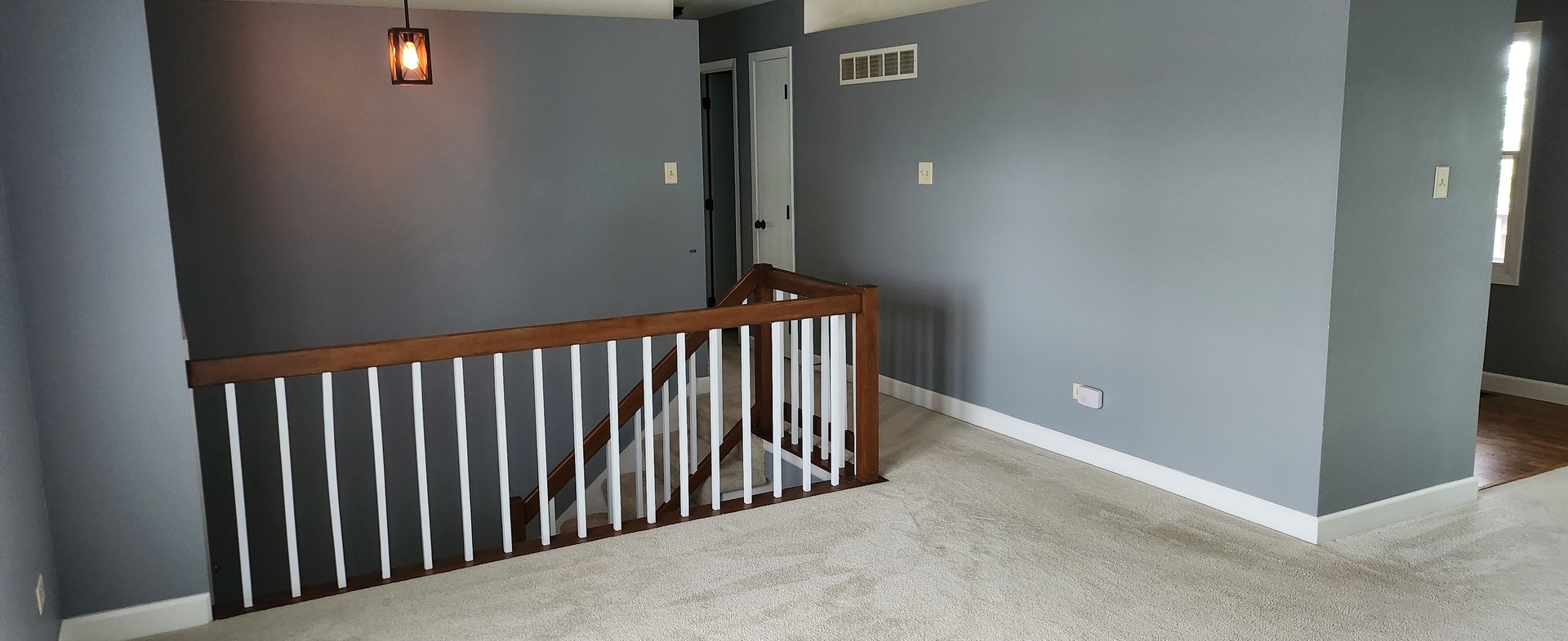 7306 West Mathews Drive Frankfort, IL 60423 - Photo 4 of 26 a view of a hallway