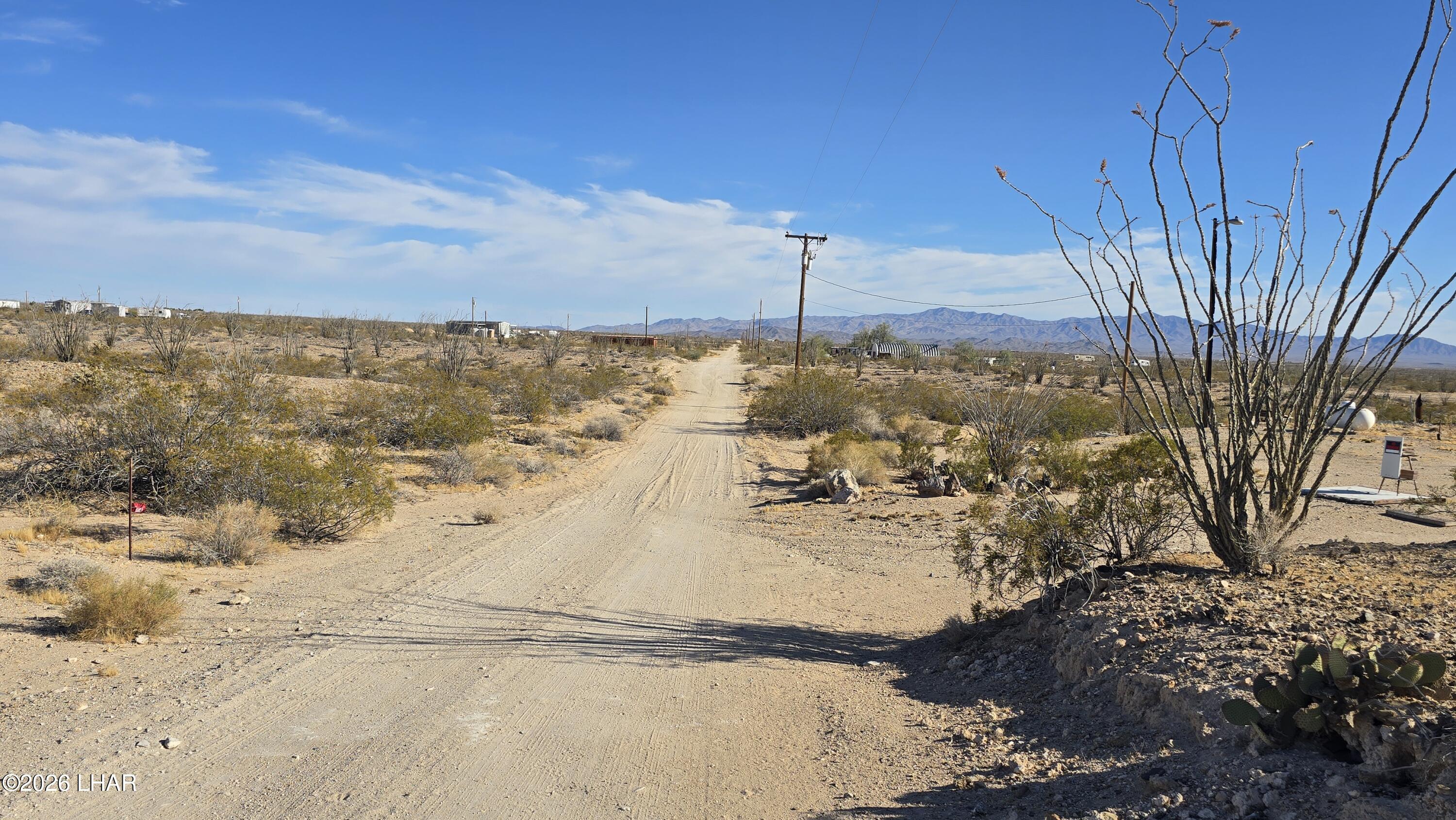 14279 Anegam Road Yucca, AZ 86438 - Photo 21 of 38