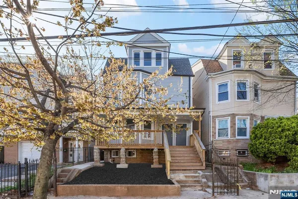 $2,800 | 855 South 14th Street, Newark, NJ 07108