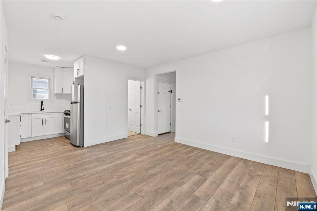 855 South 14th Street Newark, NJ 07108 - Photo 11 of 32