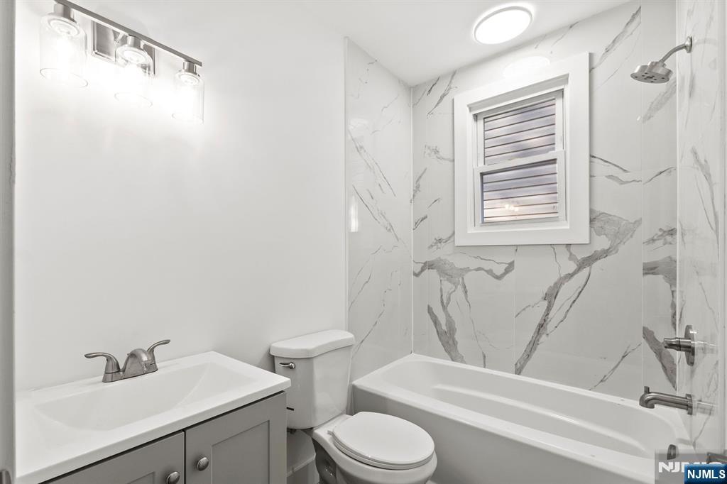 855 South 14th Street Newark, NJ 07108 - Photo 17 of 32
