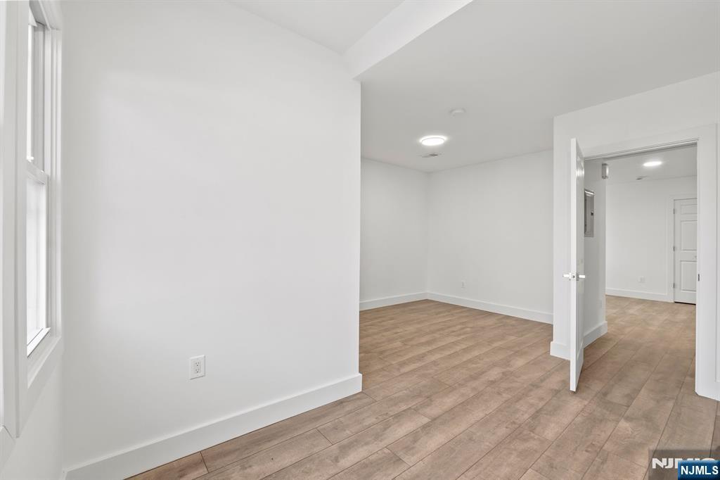 855 South 14th Street Newark, NJ 07108 - Photo 24 of 32