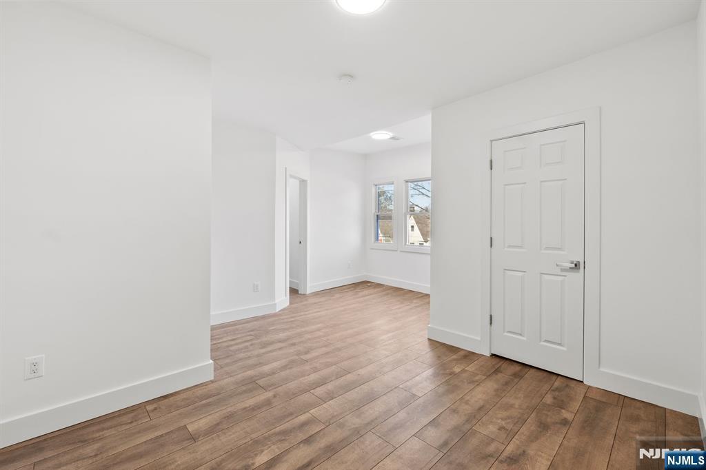 855 South 14th Street Newark, NJ 07108 - Photo 26 of 32