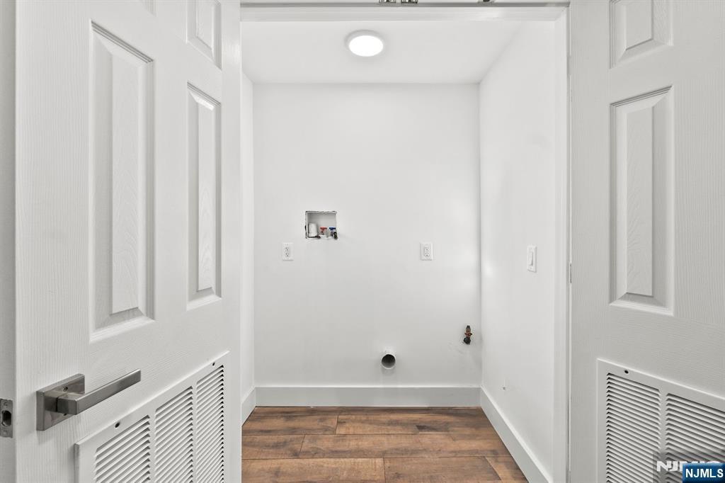 855 South 14th Street Newark, NJ 07108 - Photo 28 of 32