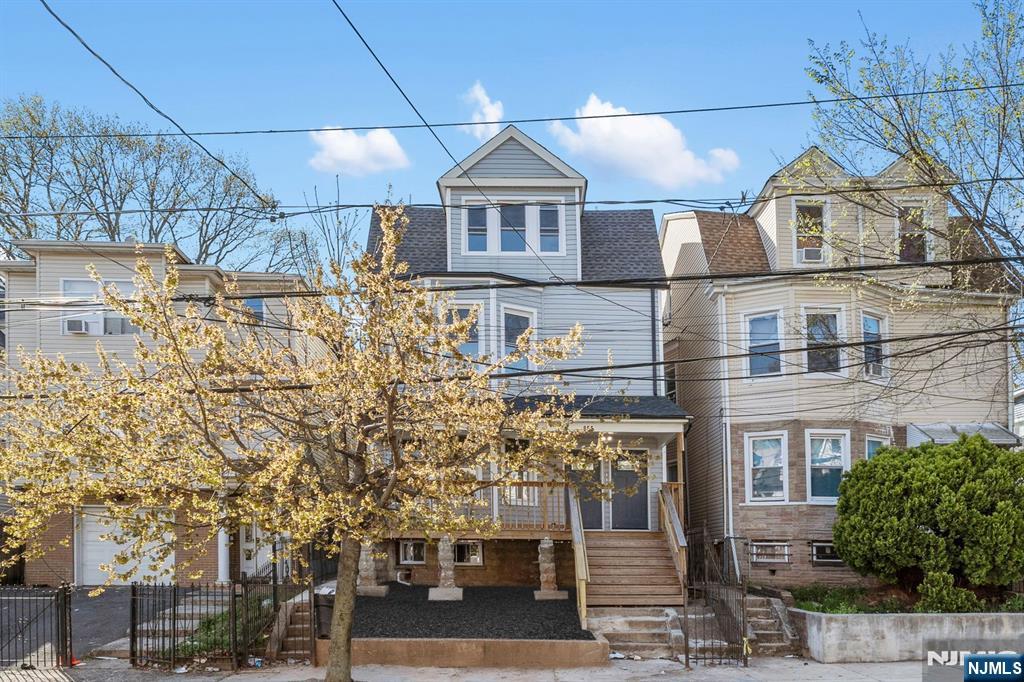 855 South 14th Street Newark, NJ 07108 - Photo 3 of 32