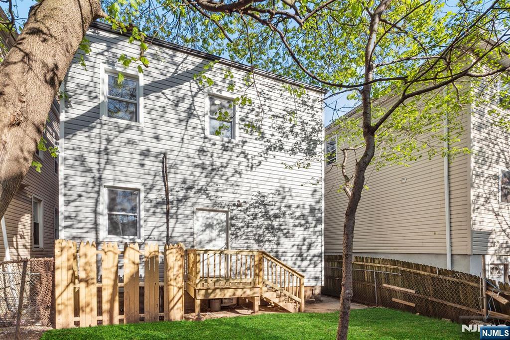 855 South 14th Street Newark, NJ 07108 - Photo 31 of 32