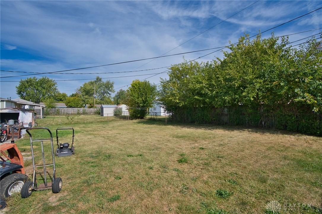 1720 Dale Ridge Road New Carlisle, OH 45344 - Photo 12 of 17 Gallery Image 12