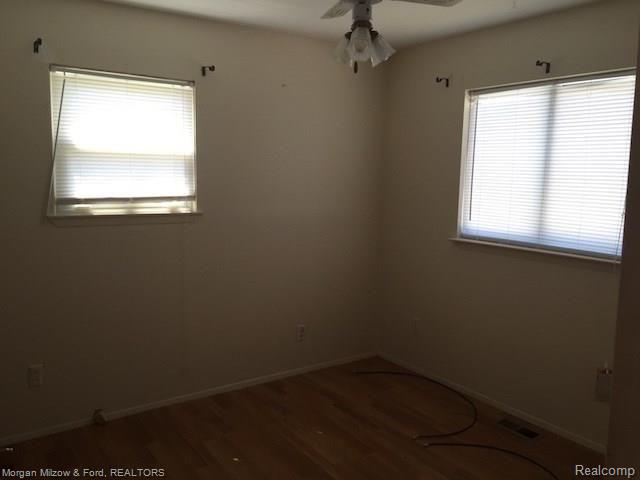 3536 Emmons Avenue Rochester, MI 48307 - Photo 6 of 15 thumb_IMG_0702_1024.jpg