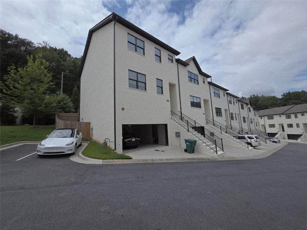 8020 Linfield Way Atlanta, GA 30350 - Photo 1 of 24