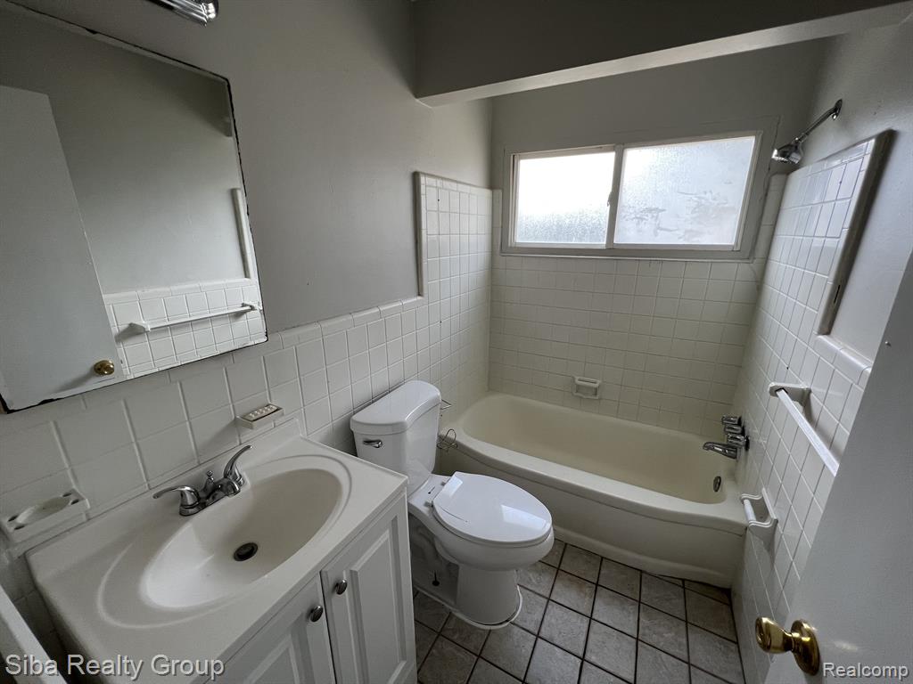20005 Kinloch Street Redford, MI 48240 - Photo 15 of 22