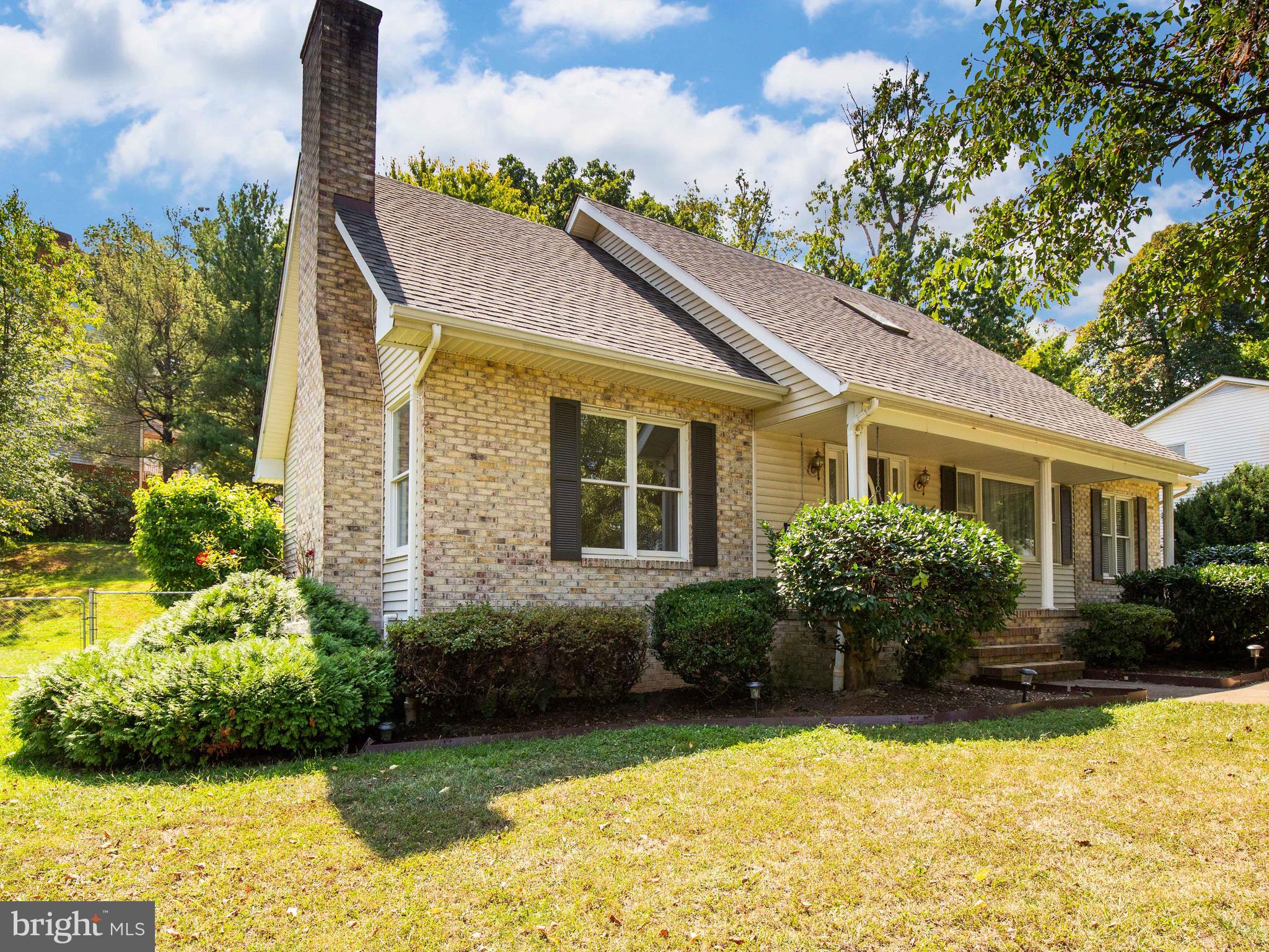 208 Henrico Road Front Royal, VA 22630 - Photo 2 of 57 Gallery Image 2