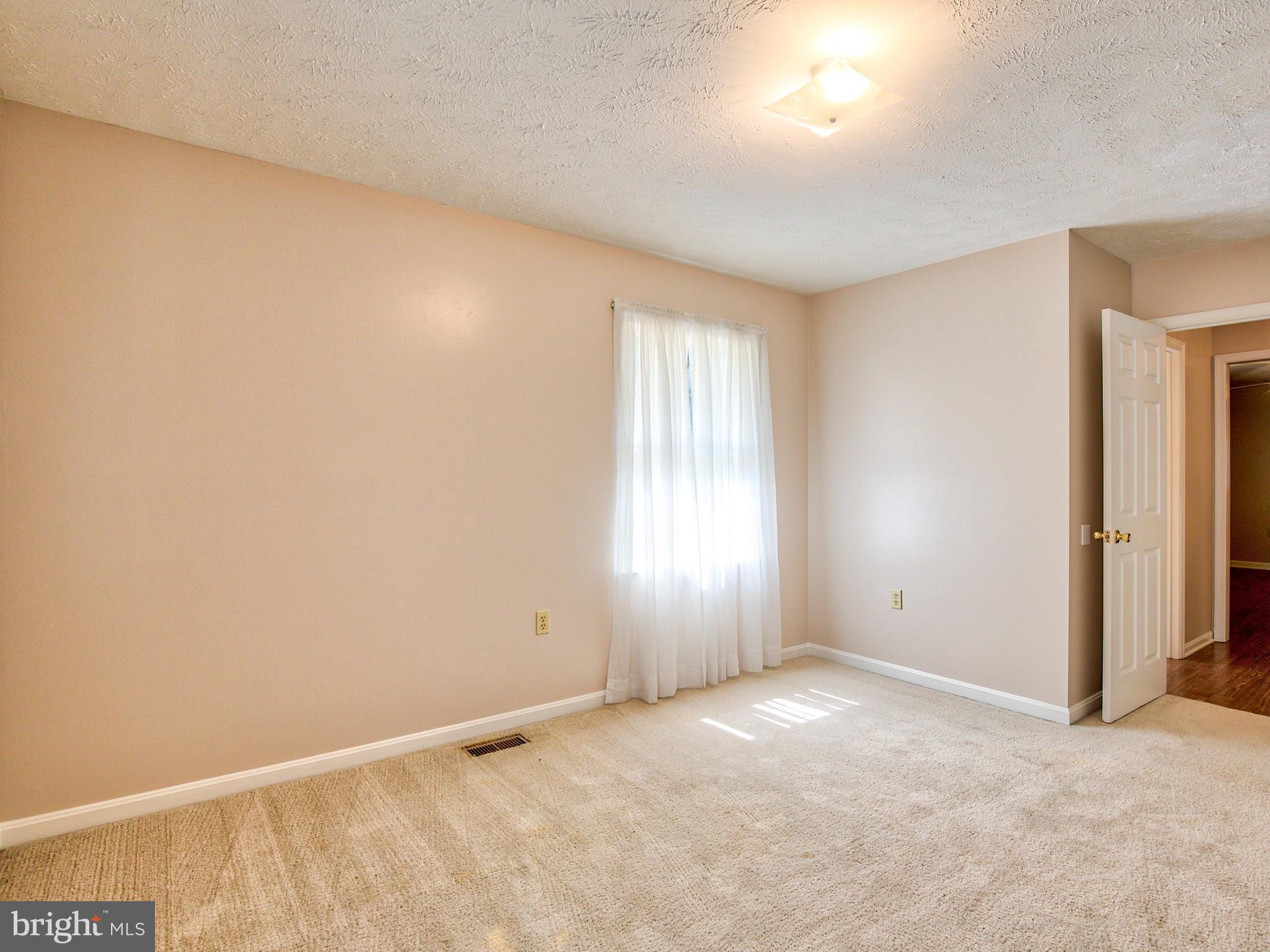 208 Henrico Road Front Royal, VA 22630 - Photo 33 of 57 Gallery Image 33