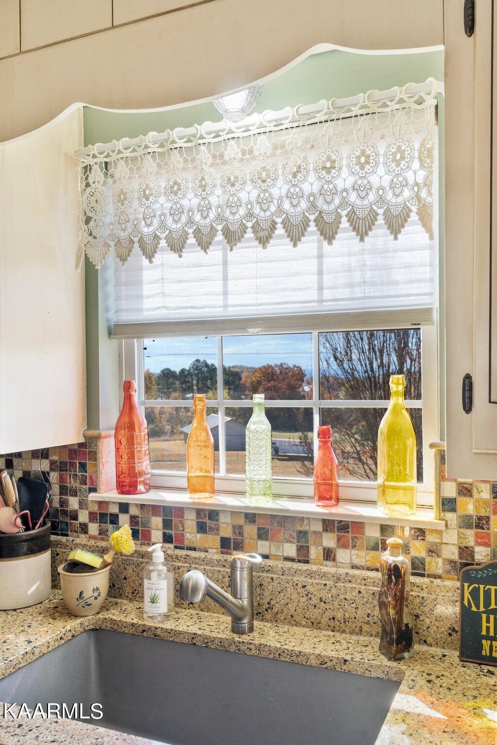 235 Lake Road Madisonville, TN 37354 - Photo 7 of 37