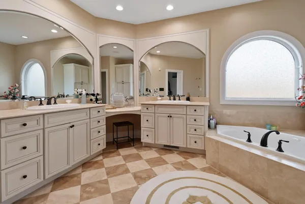 $1,499,900 | 1667 Chalone Court, Crown Point, IN 46307