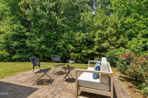 $579,000 | 1060 Kingston Grove Drive, Cary, NC 27519
