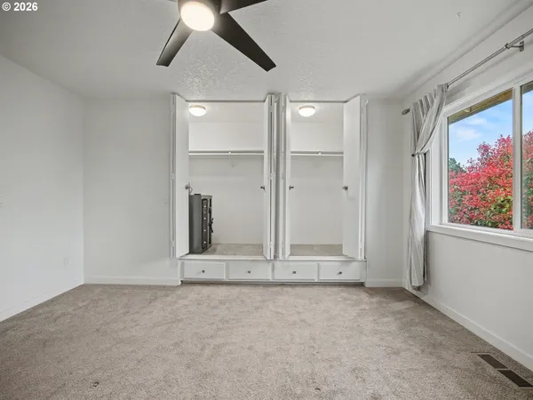 $239,900 | 445 North Hayden Bay Drive, Portland, OR 97217